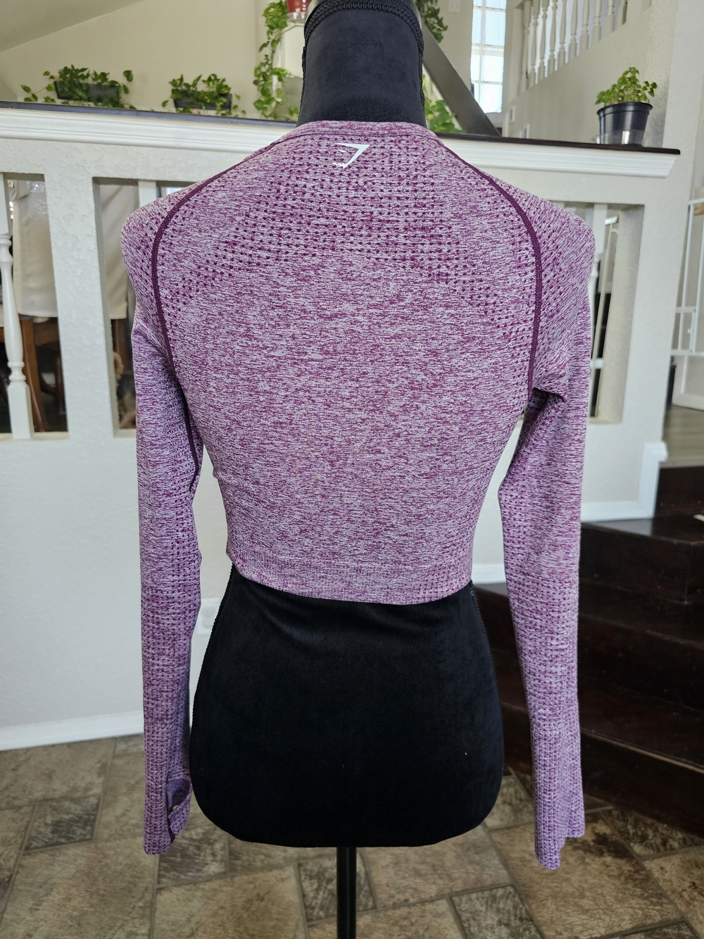 Women's GymShark Vital Seamless Crop-Long Sleeve-Shirt-Small-Plum- Pre Owned - Picture 8 of 13